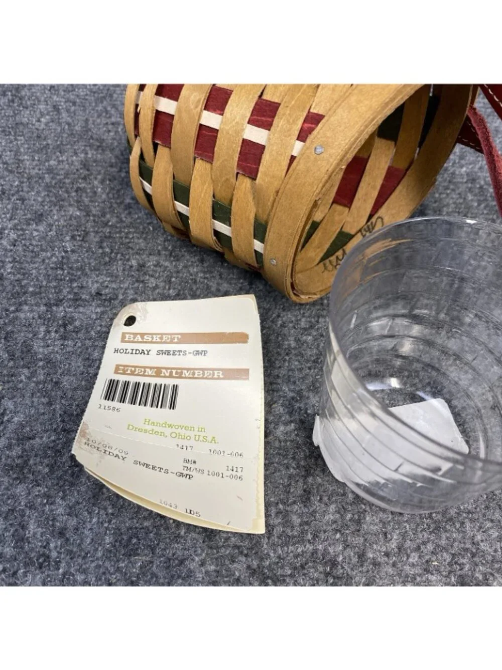 Longaberger 2009 Holiday Sweets Basket With Product Card Plastic Protector